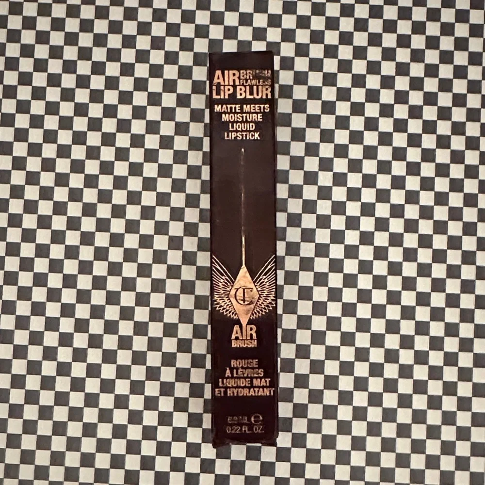 Charlotte Tilbury Airbrush Lip Blur